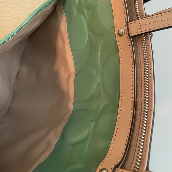 Coach Signature Stripe Embrossed patent Tote Bag - Picture 8 of 14